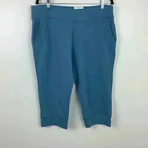 🆕nwt St John’s Bay French Terry Capris Sz … - Picture 1 of 7